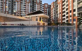 Espectacular Apto de 3 Habitaciones con piscina y parqueadero gratuito excelente relacion calidad precio